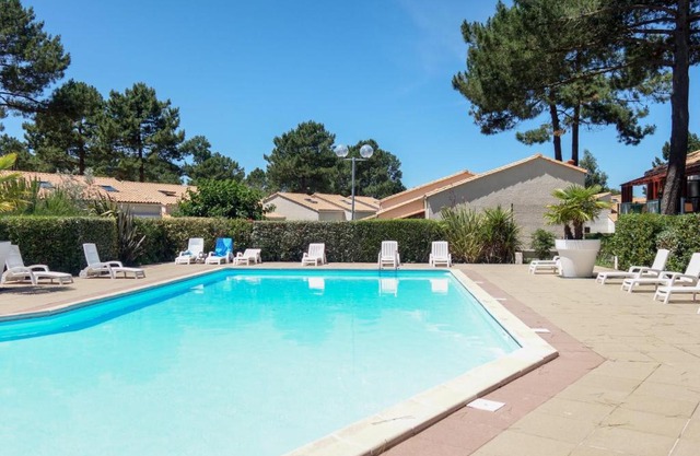 Holiday Home Hameau de Talaris-4 by Interhome