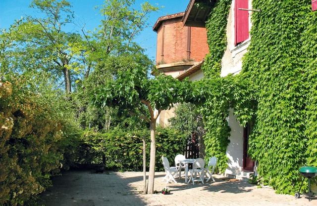 Holiday Home Hameau du Montcalm - MCM150