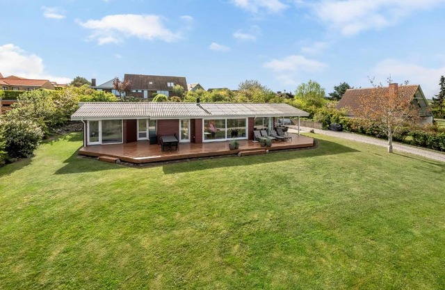 Holiday Home Havbakken Knebel V