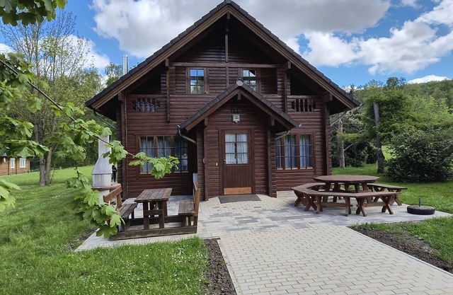 Casa de vacaciones 'Holzhaus - Am - Silbersee' con terraza privada, jardín privado y Wi-Fi