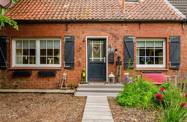 Casa de vacaciones "Huus Ant Dörpsdiek" con terraza privada, jardín compartido y Wi-Fi