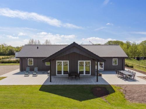 Holiday Home Ika - 450m from the sea by Interhome
