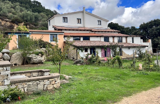 Casa de vacaciones "Il Brigantino" con vistas a la montaña, terraza y jardín compartido