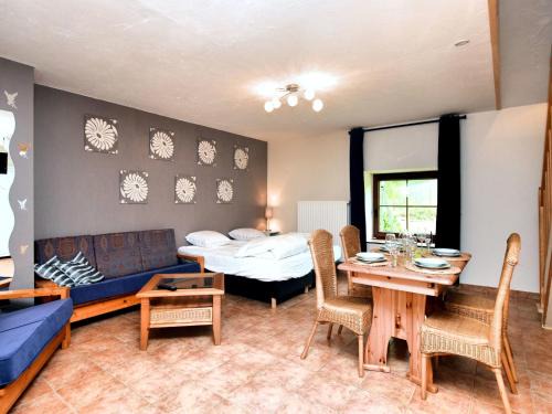 Holiday Home in Ardennes with Scenic Terrace, cleaning included