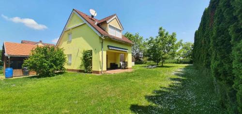 Holiday home in Balatonbereny 34653