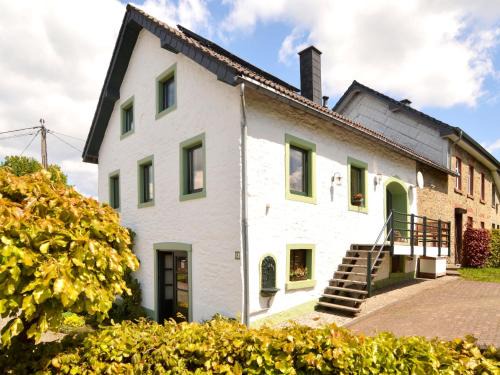 Holiday home in Butgenbach near the Lake