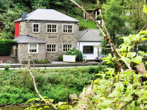 Holiday Home in Durbuy by the Ourthe River