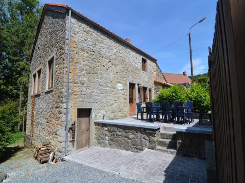 Holiday Home in Falaën near Montaigle Castle
