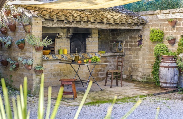 Tranquila casa de vacaciones en Fermo con piscina