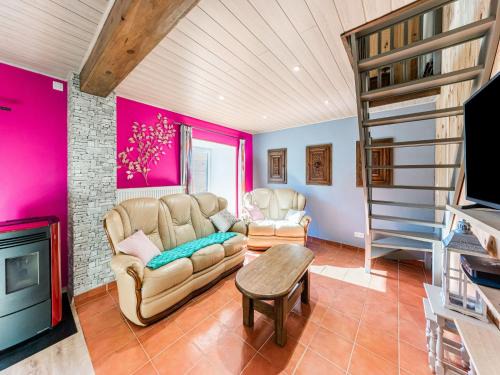 Holiday Home in Houffaliz with Garden, cleaning included