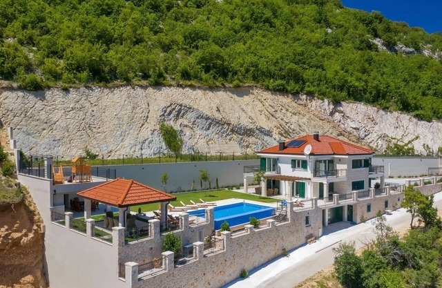Casa de vacaciones en Imotski con Terraza, Acondicionador, WIFI, Lavadora (4978-1)