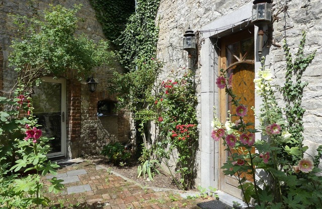 Espaciosa casa de vacaciones con jardín cerca del bosque en Durbuy