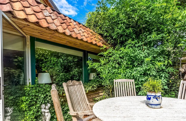 Fantástica casa de vacaciones en Maasmechelen con vistas al jardín