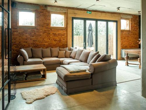 Holiday Home in Moorslede with Pool and Jacuzzi, cleaning included