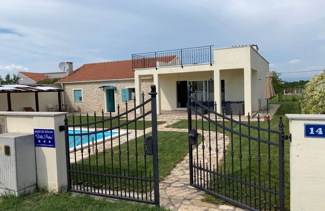 Casa en Zadar con piscina privada