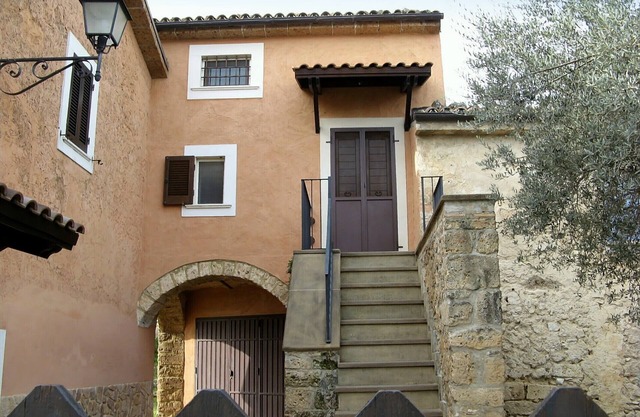 Casa de vacaciones en Abruzos. Estudio con jardín en un pequeño pueblo panorámico.