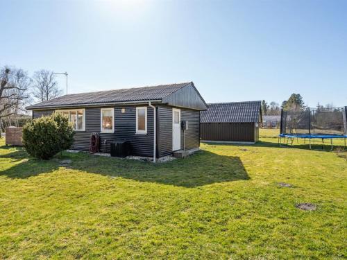 Holiday Home Julla - 1-5km from the sea by Interhome