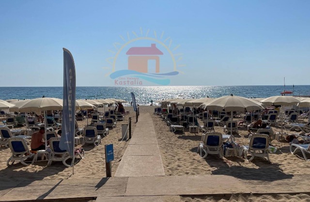 Casa de vacaciones "Kastalia - La Relax" con vistas al mar, piscina compartida y Wi-Fi