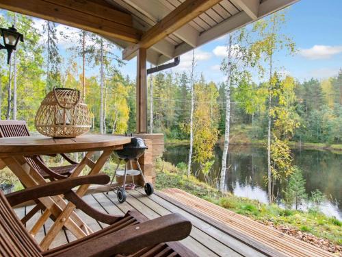 Holiday Home Koskimökki- vaikon loma 3 by Interhome