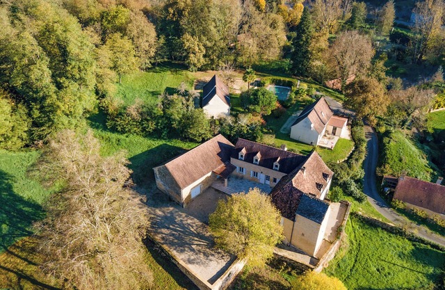 Casa de vacaciones 'Le Promontoire' con vistas al lago, terraza privada y Wi-Fi