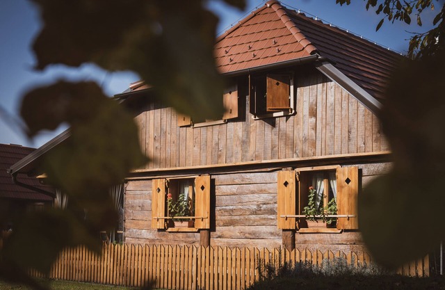HOLIDAY HOME LINA