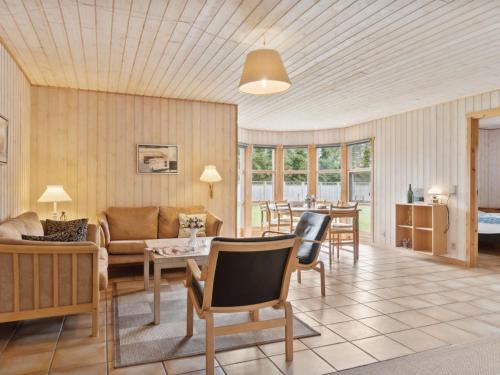 Holiday Home Linda - 600m from the sea by Interhome