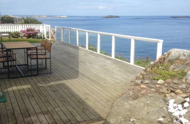 Holiday home located directly at the sea of the West Coast