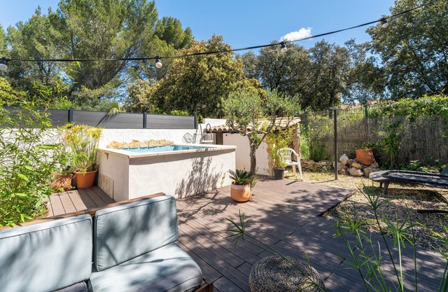 Casa de vacaciones 'Loft Des Cigales' con piscina privada y terraza privada