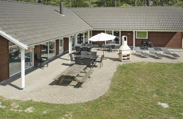 Holiday Home Lottje - 300m from the sea by Interhome