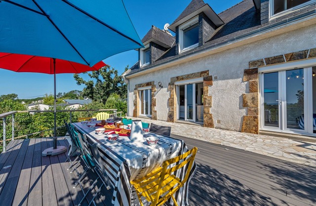 Casa de vacaciones 'Maison 10 Pers 2kms De La Plage' con vistas al mar, terraza privada y Wi-Fi