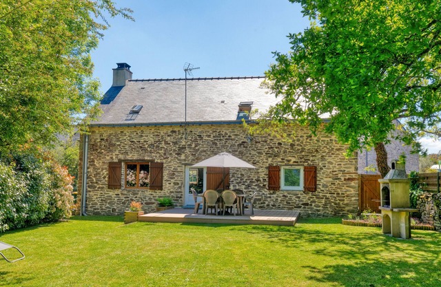 Casa de vacaciones 'Maison Avec Grand Jardin' con terraza privada, jardín privado y Wi-Fi