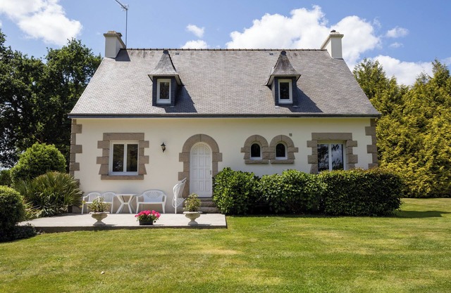 Casa de vacaciones 'Maison Familiale' con terraza privada, jardín privado y Wi-Fi
