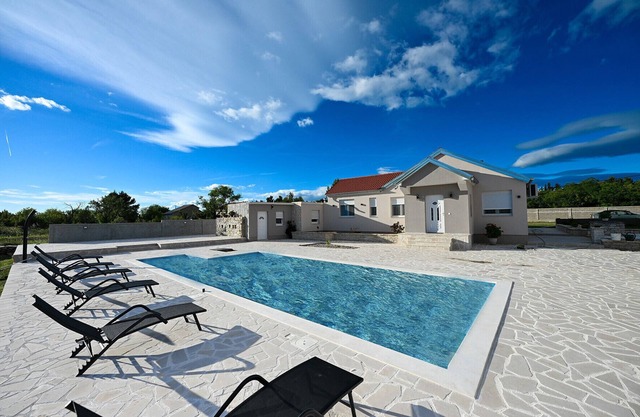 Holiday Home Marija with pool