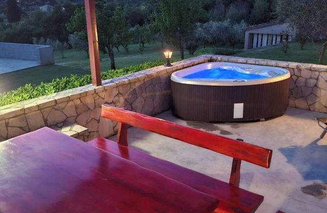 Holiday Home Meri with jacuzzi, large yard, close to the beach