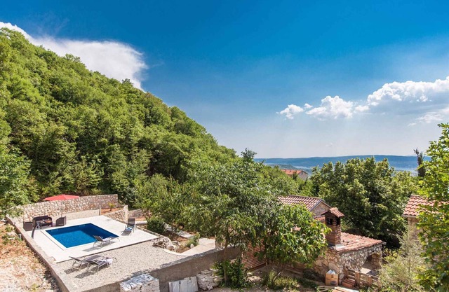 Casa vacacional con piscina y aire acondicionado