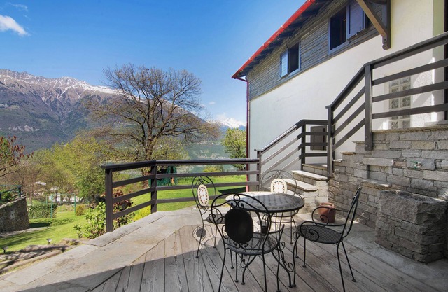 Casa de vacaciones 'Natura y Relax' con vistas a las montañas, terraza privada y Wi-Fi
