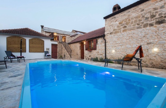 Casa de vacaciones cerca del lago Vrana y el Adriático