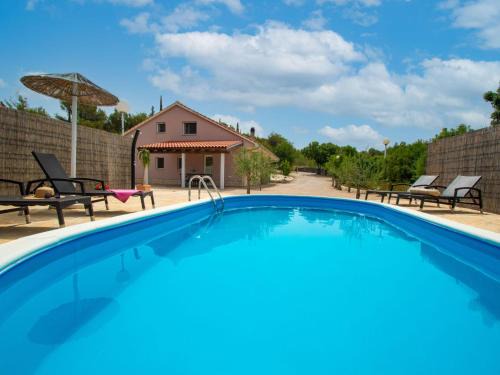 Holiday Home Nina by Interhome