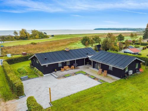Holiday Home Nora - 100m from the sea by Interhome