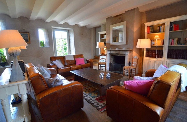 Casa Onhaye con Wellness y Bosques