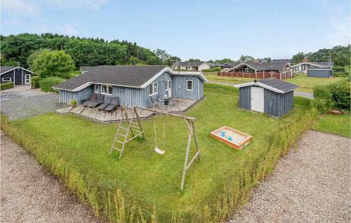 Holiday Home Pøt Strandby Ii Juelsminde I