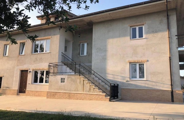 Casa de vacaciones 'Palme e Vigne' con terraza privada, jardín compartido y Wi-Fi
