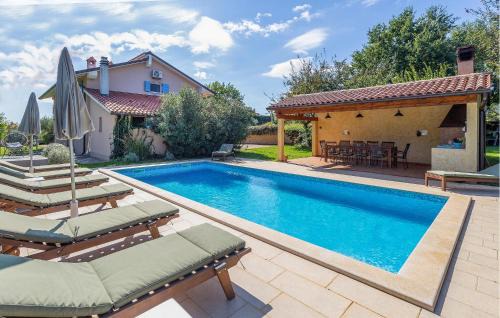 Holiday Home Pazin 07