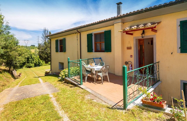 Casa de vacaciones 'Poggio1' con piscina compartida, jardín compartido y Wi-Fi