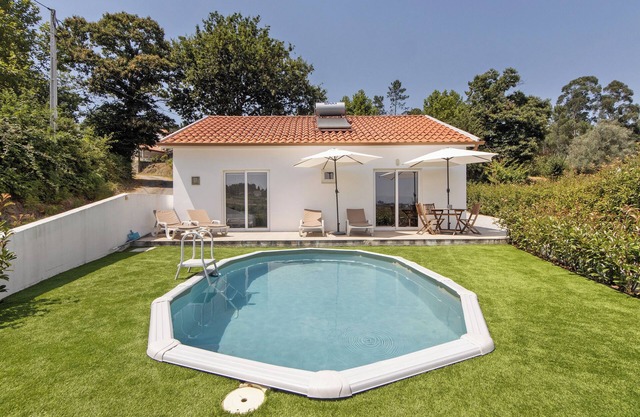 Casa de vacaciones 'Refugio Das Vinhas' con vistas a la montaña, Wi-Fi y aire acondicionado