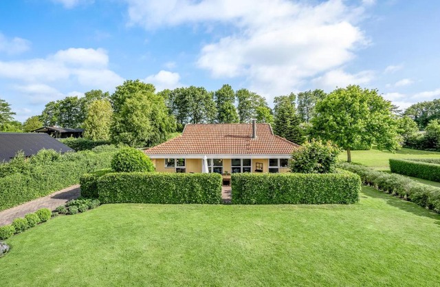 Holiday Home Rønnebærvænget Hejls V
