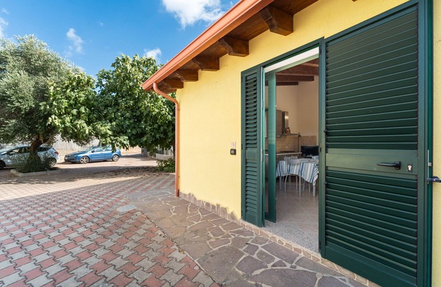 Casa de vacaciones Residencia Sulcis 7 con terraza compartida y aire acondicionado