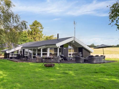 Holiday Home Rik - 350m from the sea by Interhome