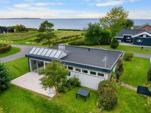 Holiday Home Rikkart - 100m from the sea by Interhome
