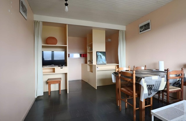 Casa de Vacaciones 'Sapins A5 - Super Murat' con Vista a la Montaña y Balcón